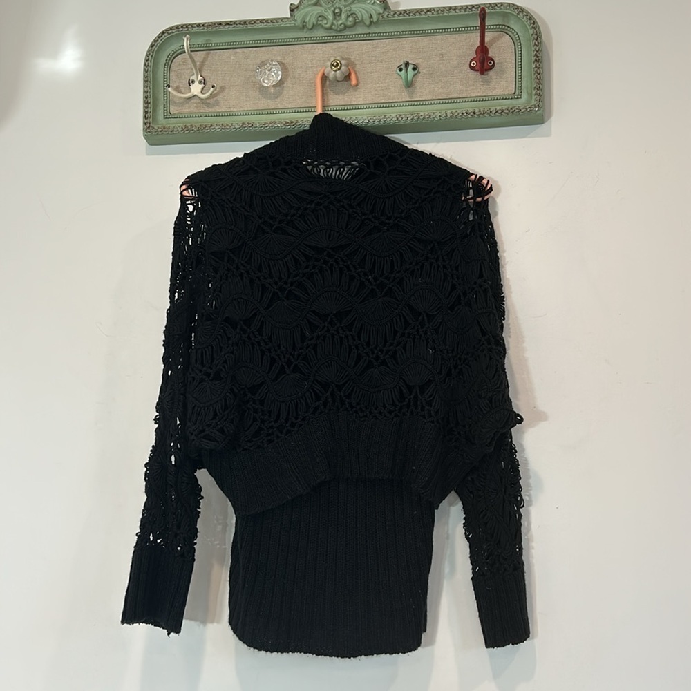 Vintage ESCIO women’s size large two piece acrylic sweater set black crochet - Picture 6 of 10